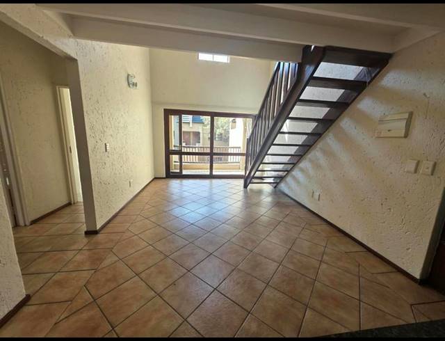 2 BEDROOM PROPERTY TO RENT IN SUNNINGHILL